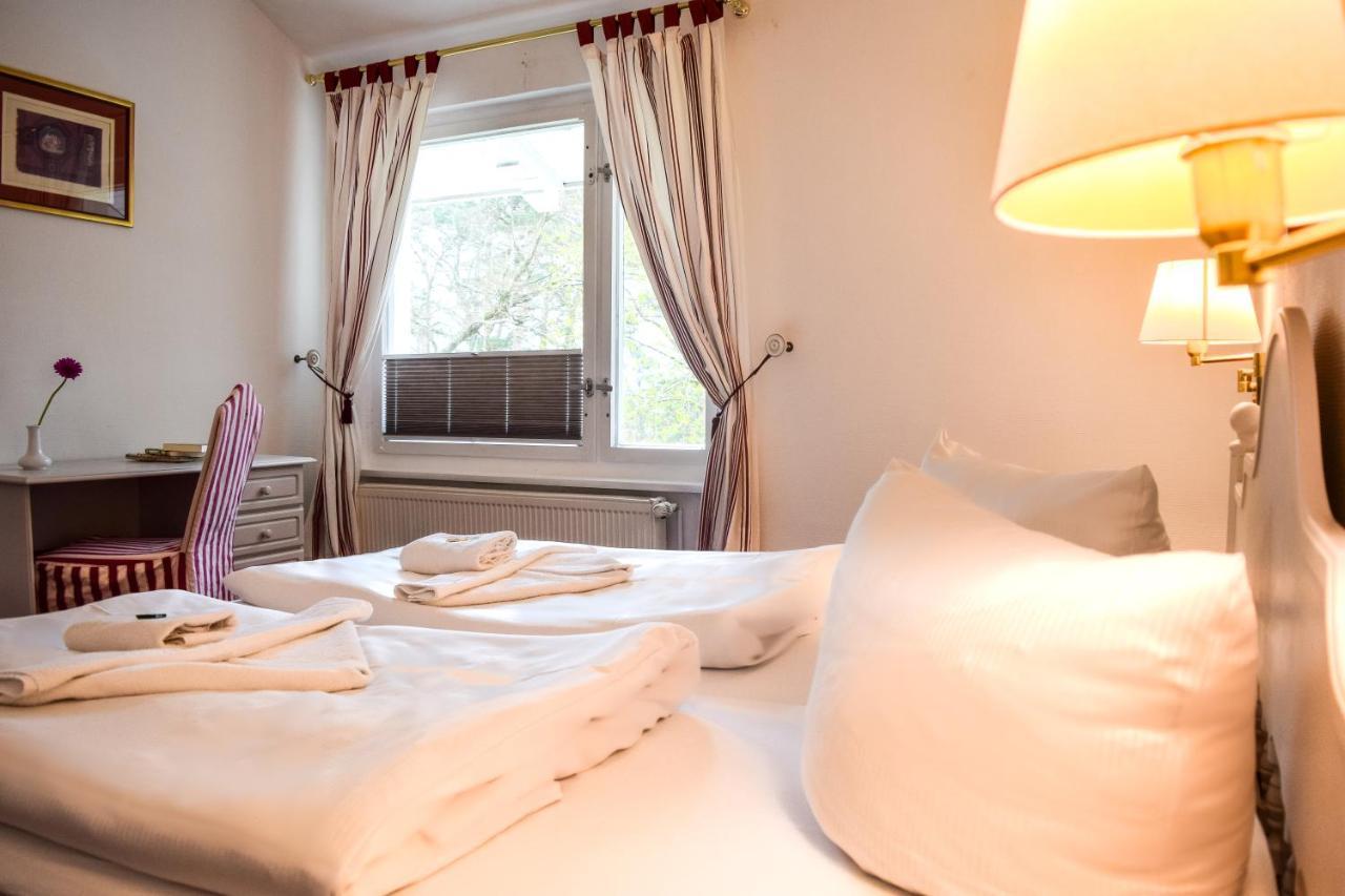 Meeressterne Hotel Weisses Schloss هيرينجسدورف المظهر الخارجي الصورة