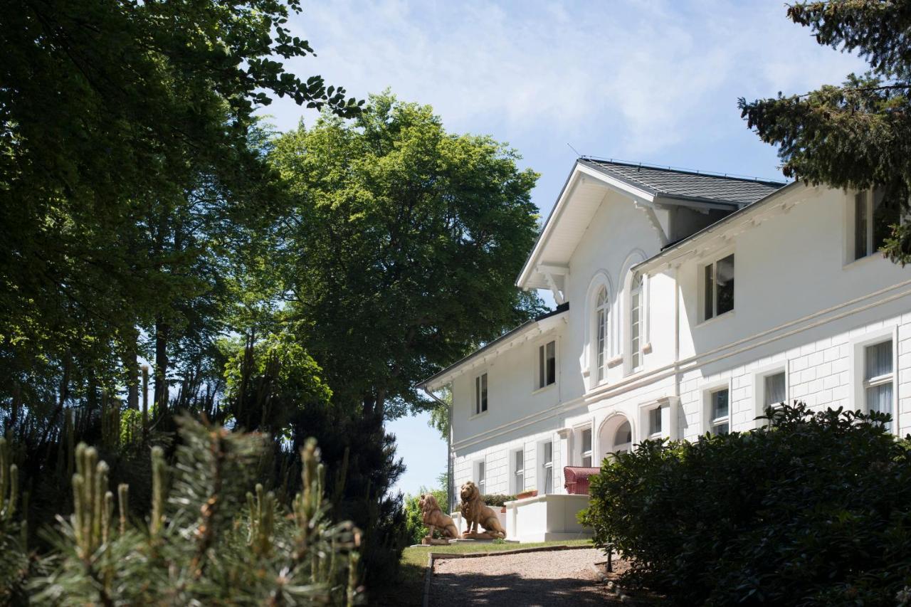 Meeressterne Hotel Weisses Schloss هيرينجسدورف المظهر الخارجي الصورة